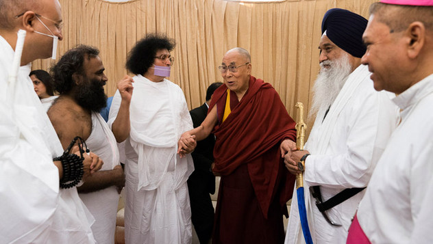 Далай-лама принял участие в семинаре «Мир и гармония во всем мире с опорой на межконфессиональный диалог»