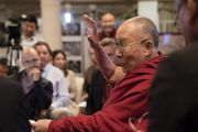 Его Святейшество Далай-лама выступает с заключительным словом в конце второго дня диалога с российскими учеными «Природа сознания». Нью-Дели, Индия. 8 августа 2017 г. Фото: Тензин Чойджор (офис ЕСДЛ)