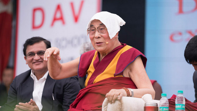 В Мератхе Далай-лама принял участие в запуске программы по преподаванию светской этики