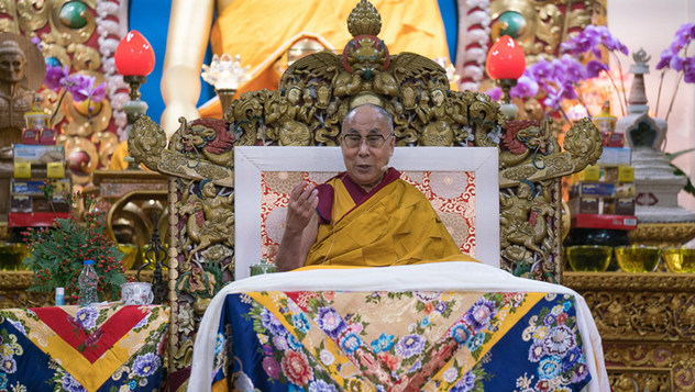 Далай-лама даровал учения по сочинению Чже Цонкапы «Три основы пути»