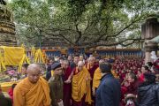 По завершении паломничества Его Святейшество Далай-лама покидает храм Махабодхи. Бодхгая, штат Бихар, Индия. 2 января 2018 г. Фото: Тензин Чойджор.