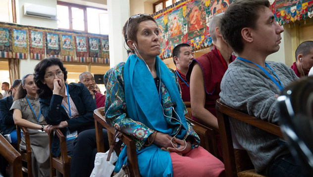 Второй день диалога между российскими и буддийскими учеными