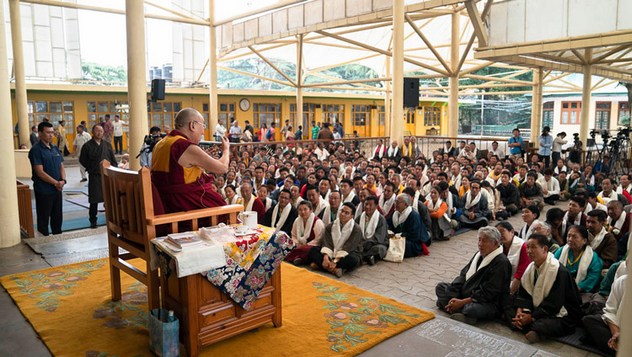 Далай-лама встретился с участниками Международной конференции, посвященной подходу Срединного пути