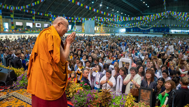 В Риге начались учения Далай-ламы