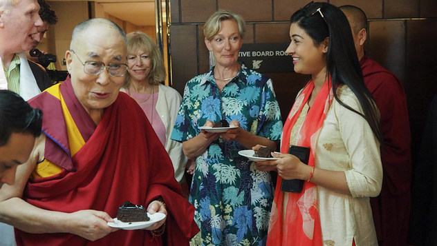 Его Святейшество Далай-лама принял участие запуске программы «Счастье» для школ Дели